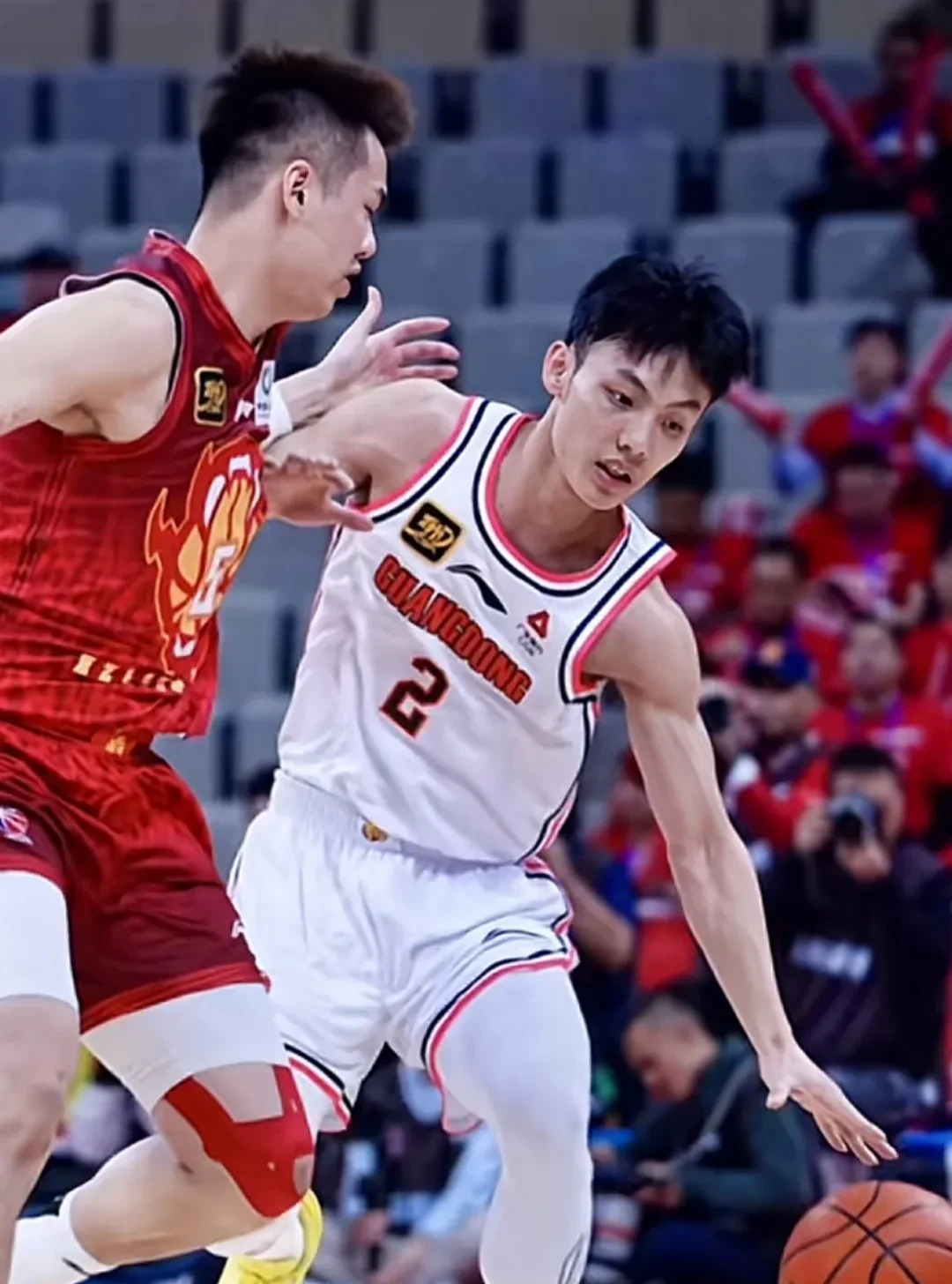 广东宏远CBA战胜上海久事徐杰三分制胜